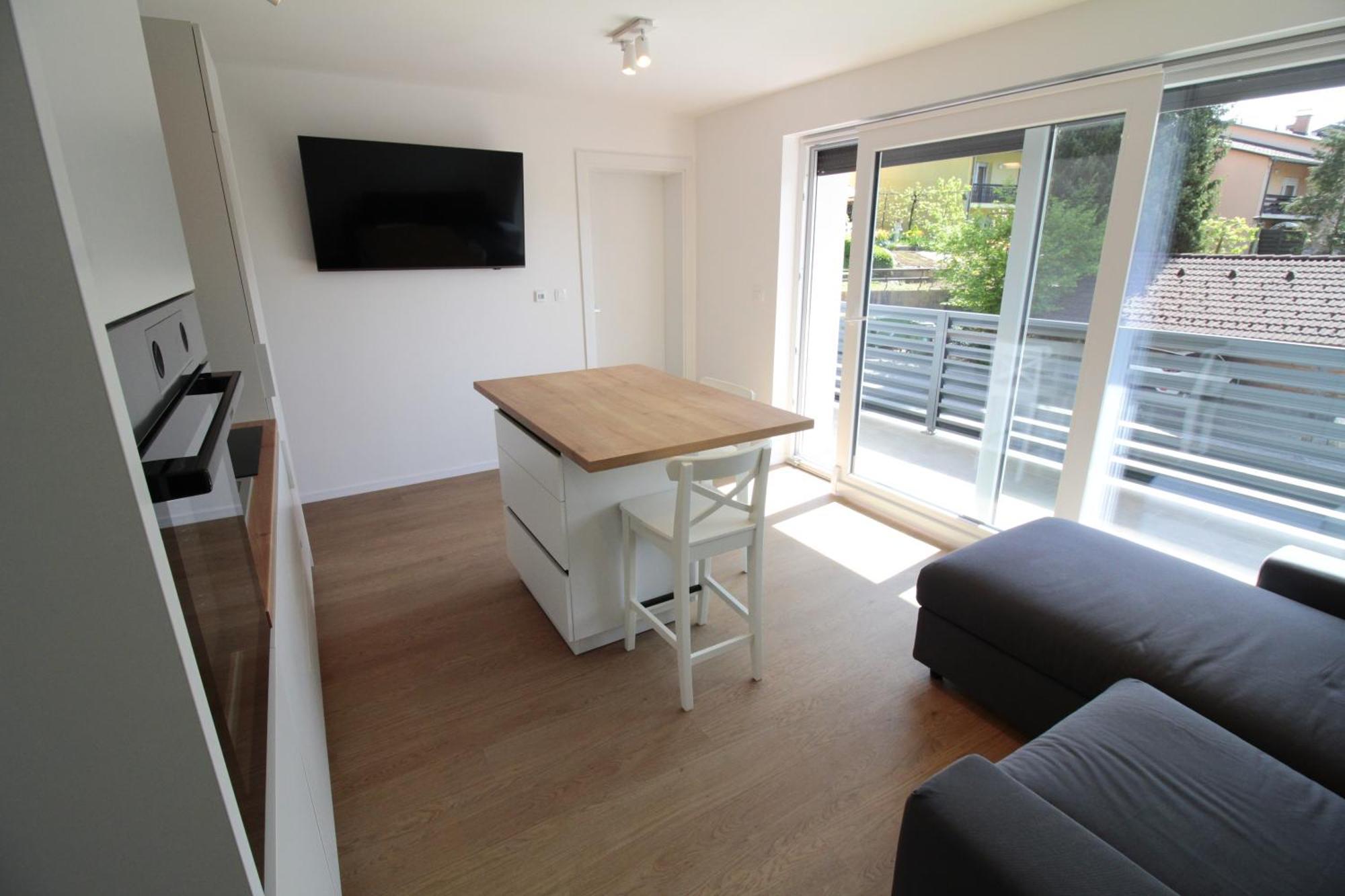 Naia Apartments Novo Mesto Luaran gambar