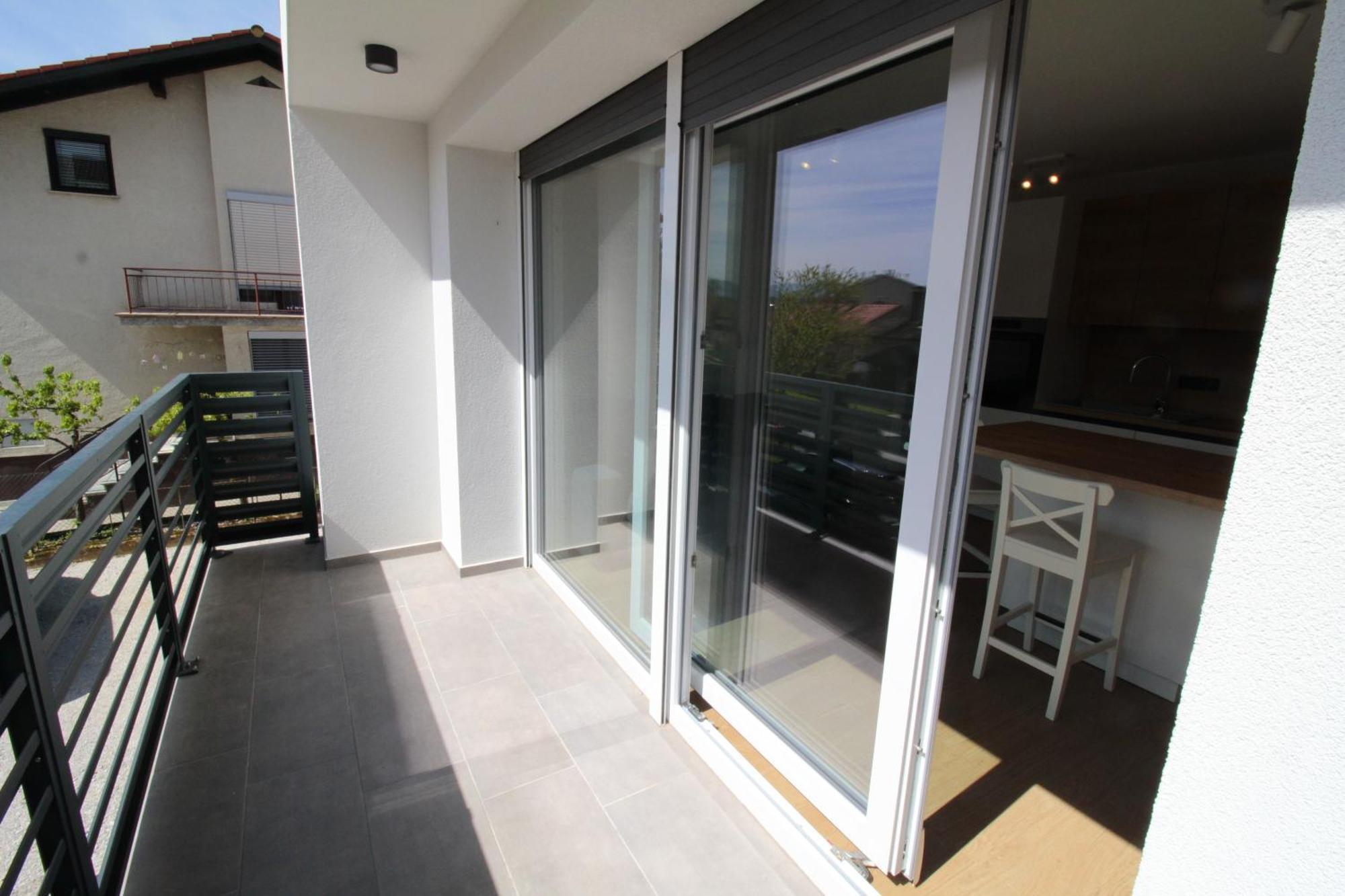 Naia Apartments Novo Mesto Luaran gambar